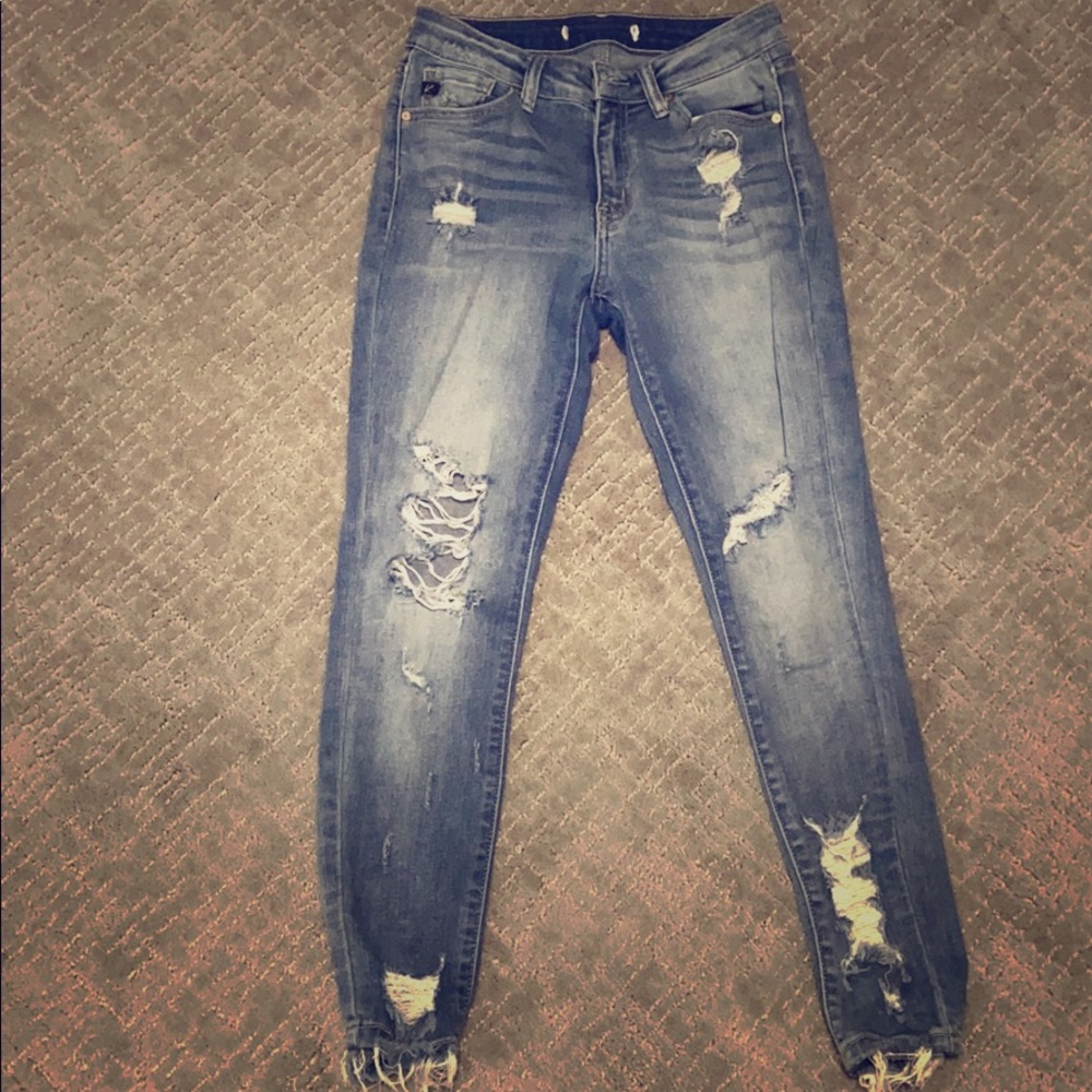 Kancan Austin Distressed Skinny